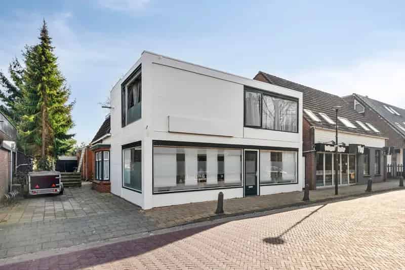 Vrijstaand Woon Winkelpand Oosterwolde Centrum