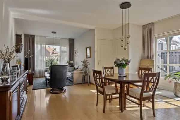 Ruime Hoekwoning Helmond Garage Dubbele Tuin 3 Slaapkamers