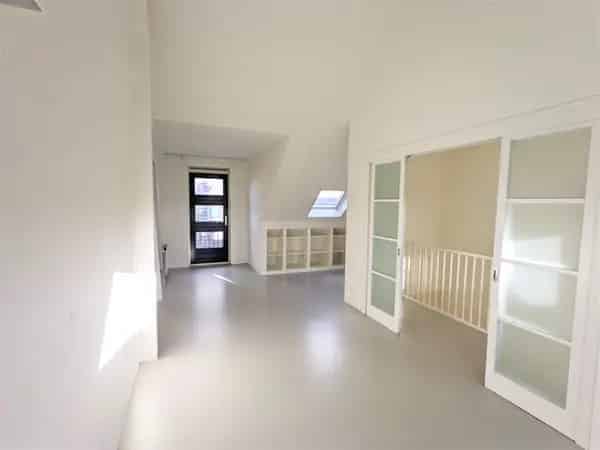 Bovenappartement Almere Poort Nabij Station