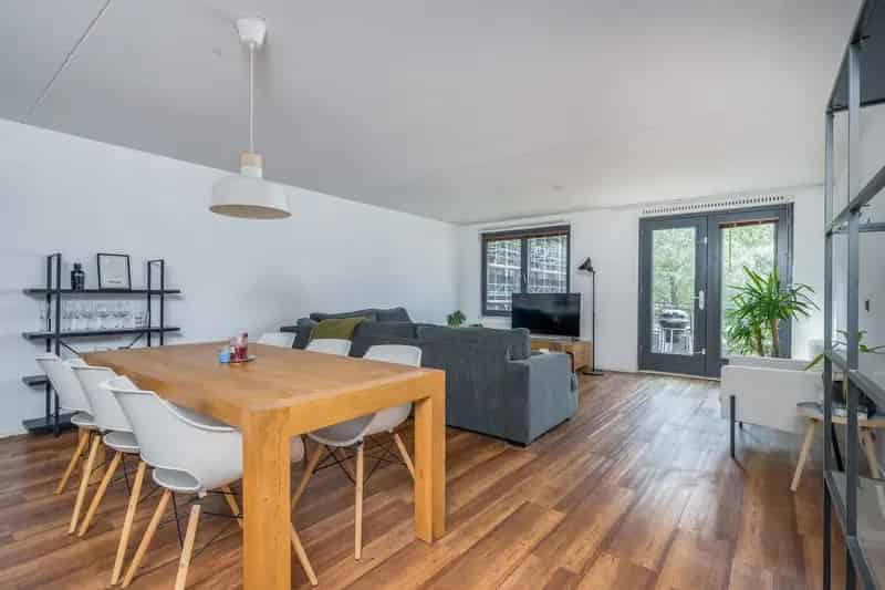 2 Kamer Appartement Kop van Zuid Rotterdam