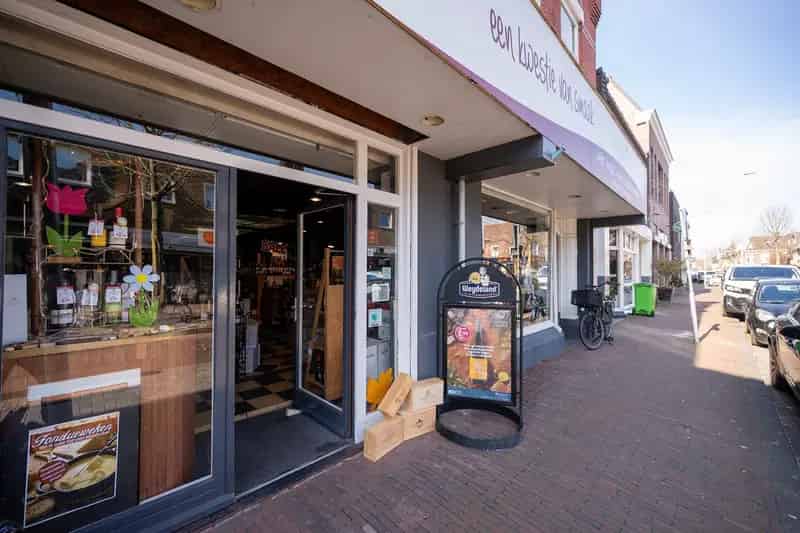 Belegging Alphen aan den Rijn: Bedrijfsruimte te Koop