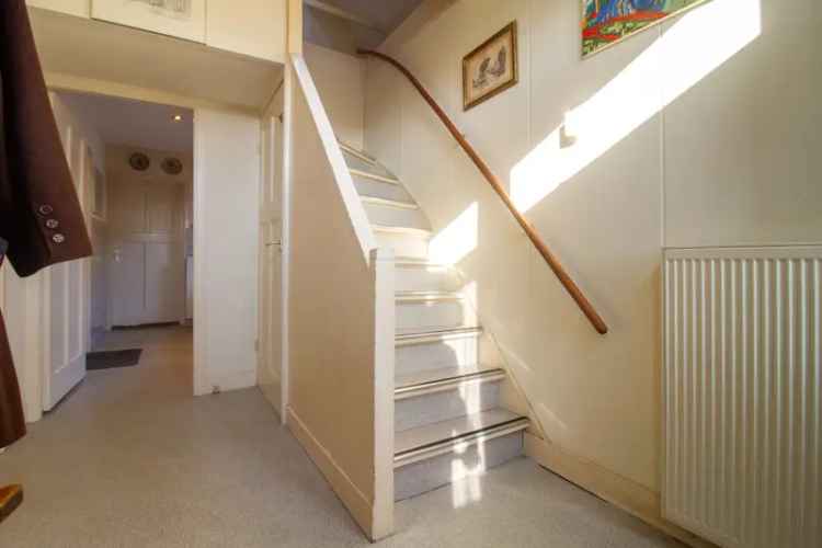 Jaren 30 woning Midsland Nabij Centrum Verbouwing Mogelijkheden