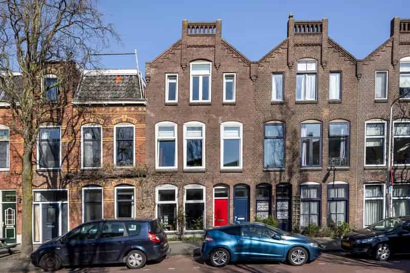 Leiden bovenwoning te koop: Karakteristiek en modern