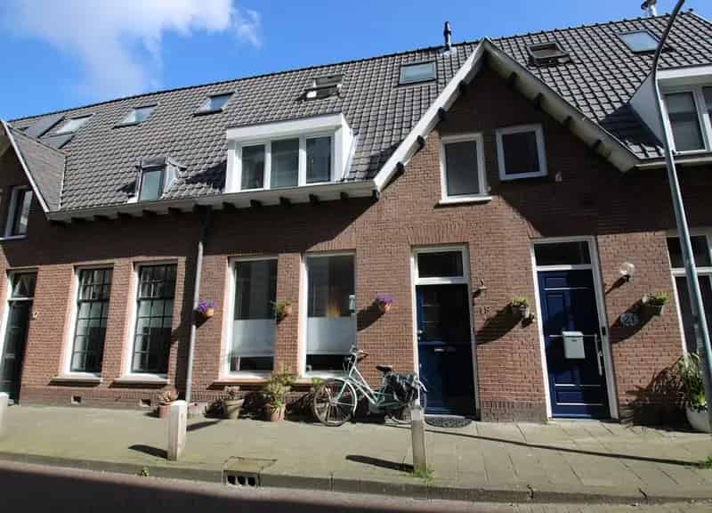 Gemeubileerde Tussenwoning Haarlem Nabij Station 3 Slaapkamers