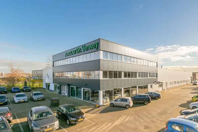 Kantoorruimte te Huur Barendrecht 424m²