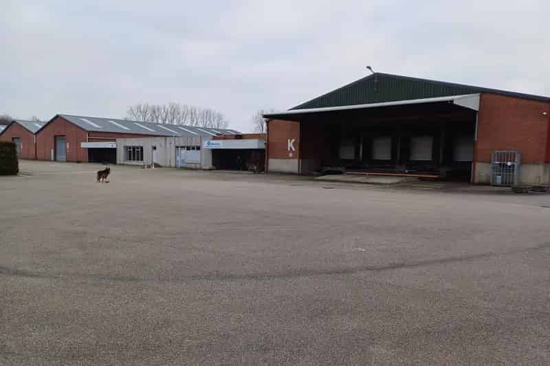 Bedrijfshal te Huur Kapellebrug 900m²