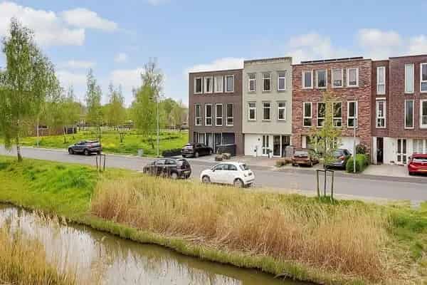 Huis Te Koop , 189, Athenelaan, Nieuw-Vennep, Noord-Holland