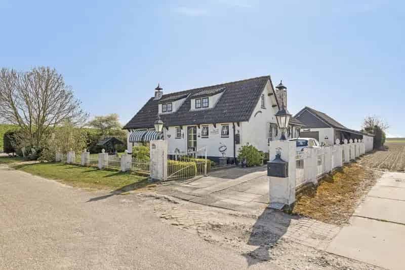 Vrijstaande woning Graszode met veel potentie