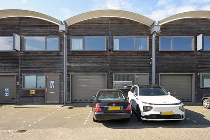 Bedrijfshal Rotterdam te Koop 232m² A++ Energielabel