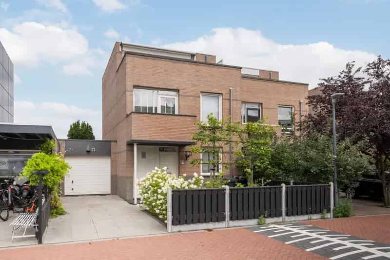 Huis te koop: Pruimengaarde 18 3124 WN Schiedam | Funda