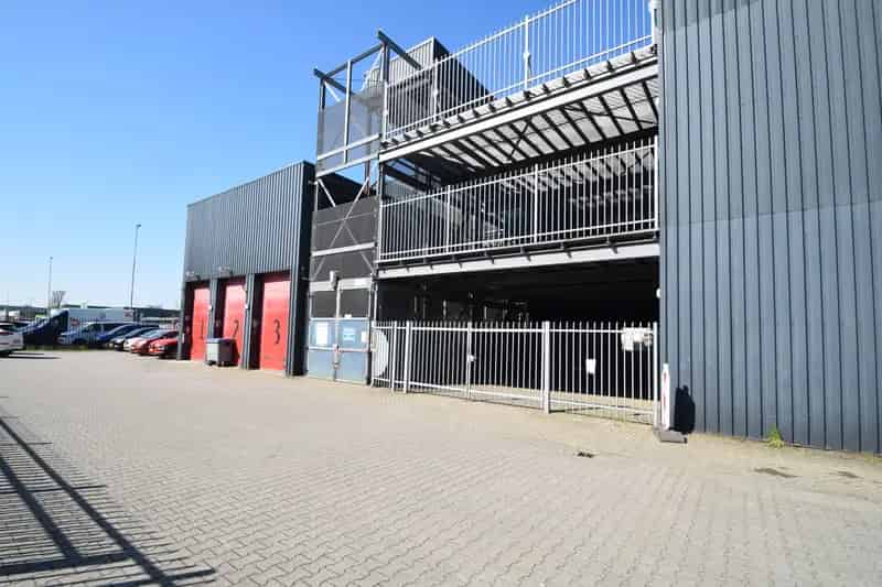 Bedrijfshal Beverwijk Opslagruimte te Koop 32m2