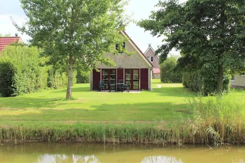 Vrijstaand Buitenhuis 6 Personen Te Koop Emmen Nabij Recreatiemeer