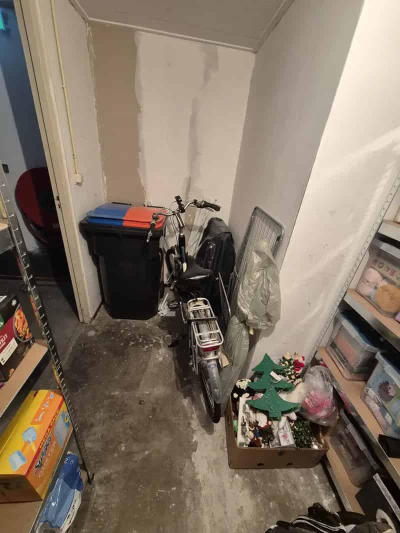 Appartement nabij Koningsschild recent geschilderd