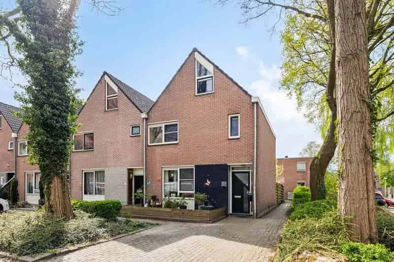 5 Slaapkamers Eindwoning Bargeres Emmen gerenoveerd Energielabel B