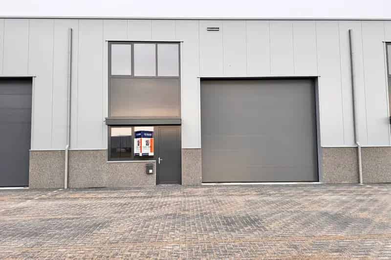 Bedrijfshal te Huur Tholen 282m2 Moderne Unit