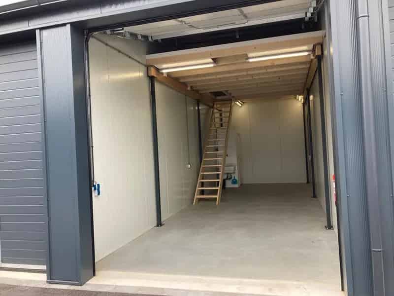 Bedrijfshal Leeuwarden 34m2 te koop