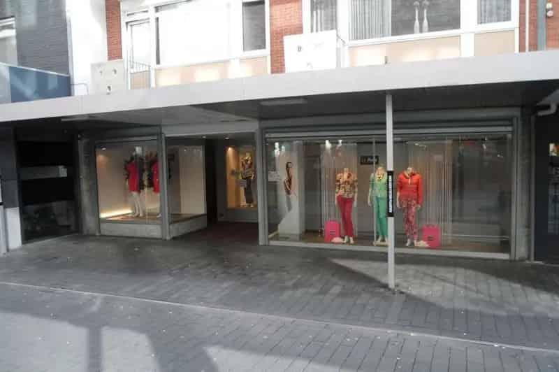 Winkelruimte te Huur Geleen 160m2 Horeca Toegestaan