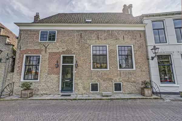 Rijksmonumentale Woning Dreischor 1557 204m2 Tuin Schuur