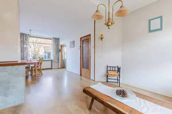 Tussenwoning Zaandam Burgemeestersbuurt 3 slaapkamers tuin