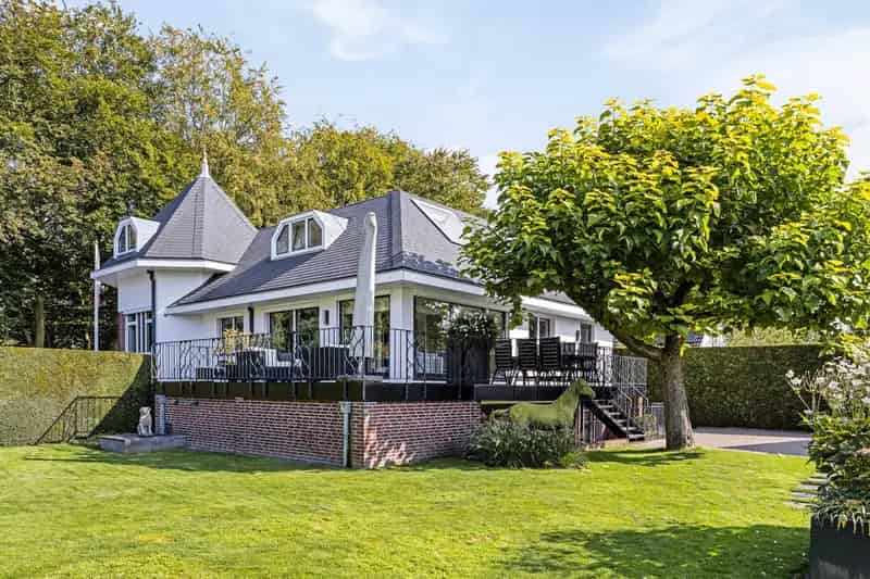 Luxe Villa te koop Aan de Voorsterallee