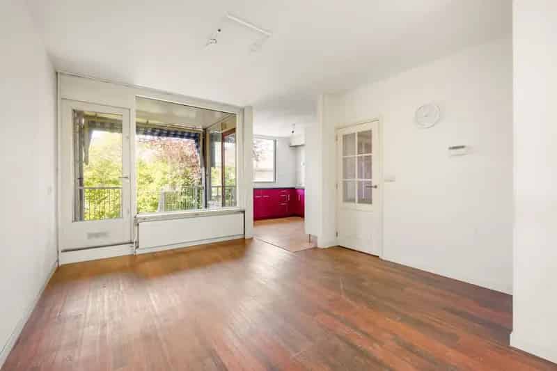Huis te koop Zaandam: Royale Drive-in woning 157m2, 3 slaapkamers, garage, tuin