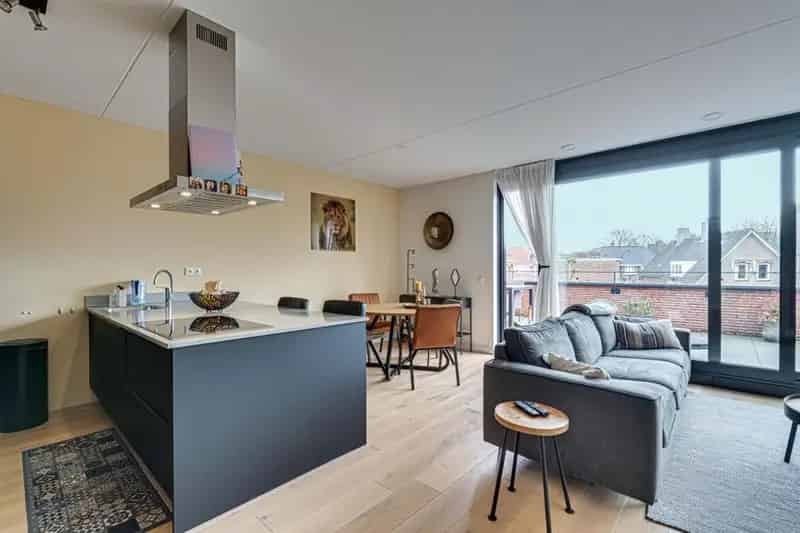 Luxe appartement 2 slaapkamers Roosendaal 2021 Dakterras Parkeerplaats