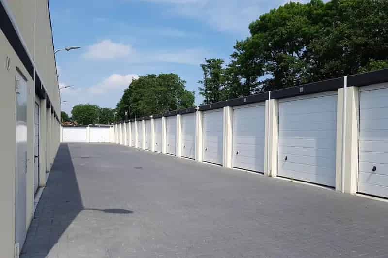 Bedrijfshal Zoetermeer te huur Opslag Werkruimte Garageboxen