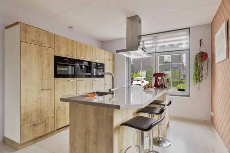 Vrijstaande woning Noorderplassen West 4 slaapkamers grote tuin