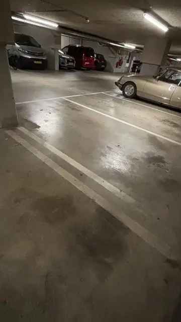 Parkeerplaats Amsterdam Java-Eiland Elektrisch Oplaadpunt