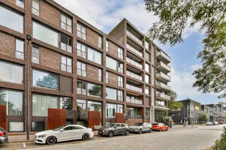 Woning Te Koop in Amsterdam, Noord-Holland