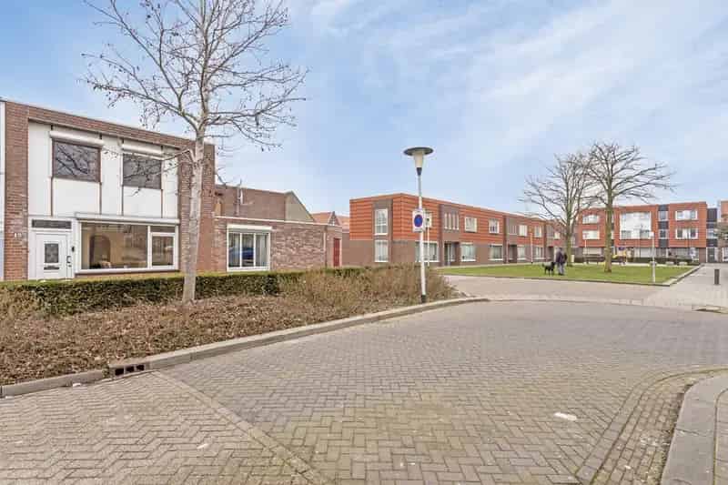 Ruime eengezinswoning Helmond 3 slaapkamers moderne keuken