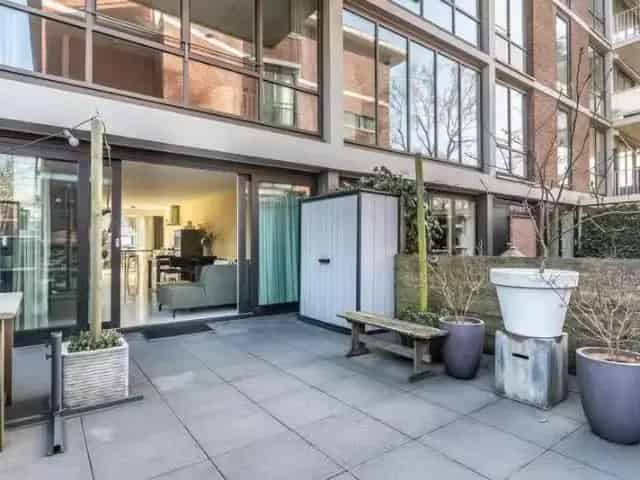 Moderne Benedenwoning Amsterdam 50m2 Tuin HR++ Glas