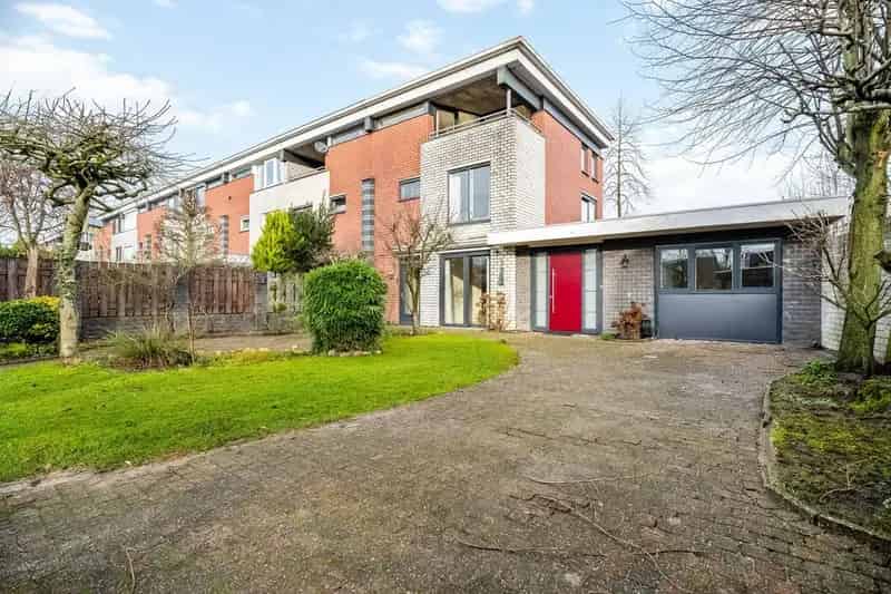 Huis te koop Hoogland: Royale eengezinswoning 168m²