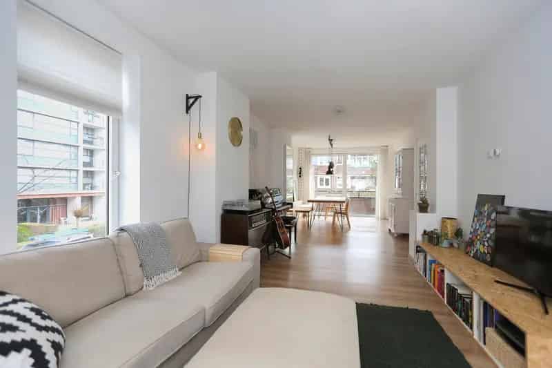 Gerenoveerd 3-kamer appartement 80m2 Oud-Mathenesse