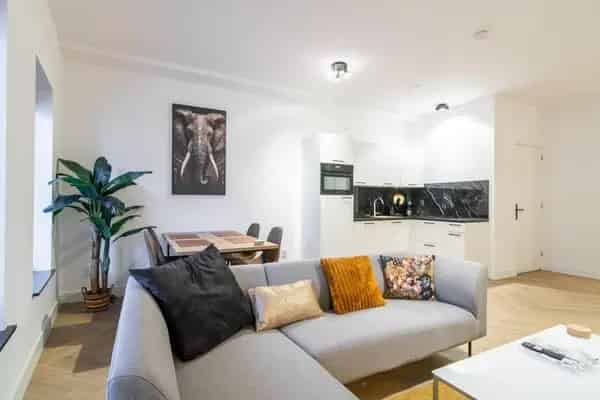 Appartement Tilburg: Gemeubileerd 2-kamer appartement