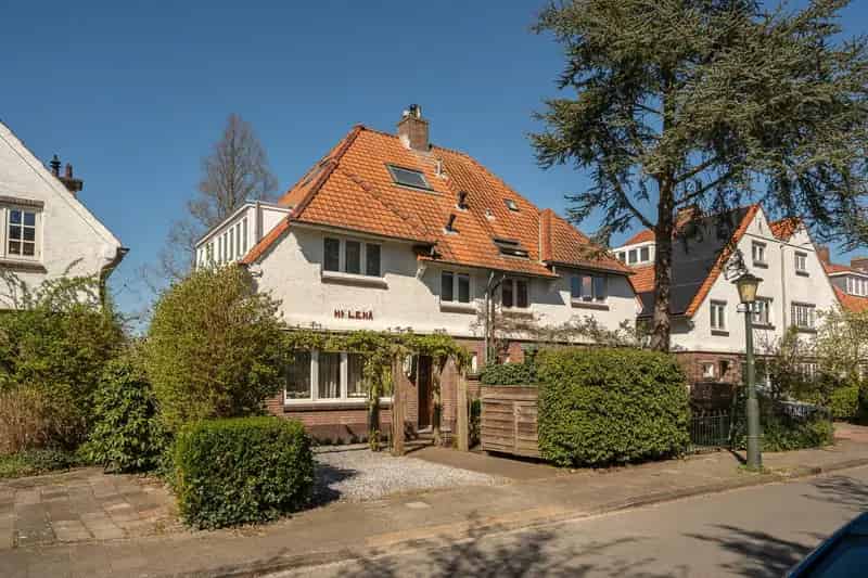 Luxe Wassenaar Villa Te Koop Aan Het Water 4 slaapkamers