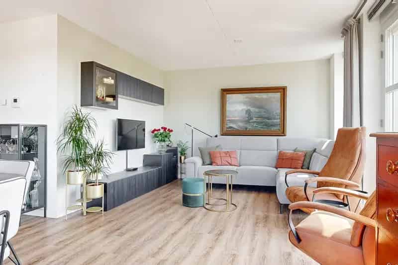Uniek Torenappartement Heteren 4 slaapkamers groot dakterras