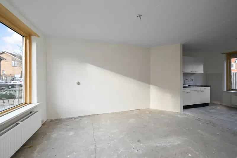 Tussenwoning Krommenie 3 slaapkamers diepe tuin