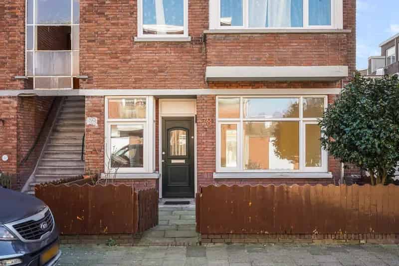 Appartement te koop Den Haag: 4-kamer woning met tuin