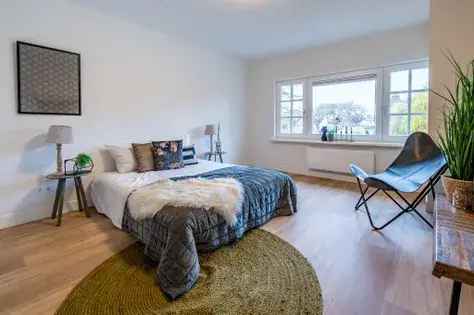 3 Slaapkamers Huis 105m2 Goes  Gerenoveerd