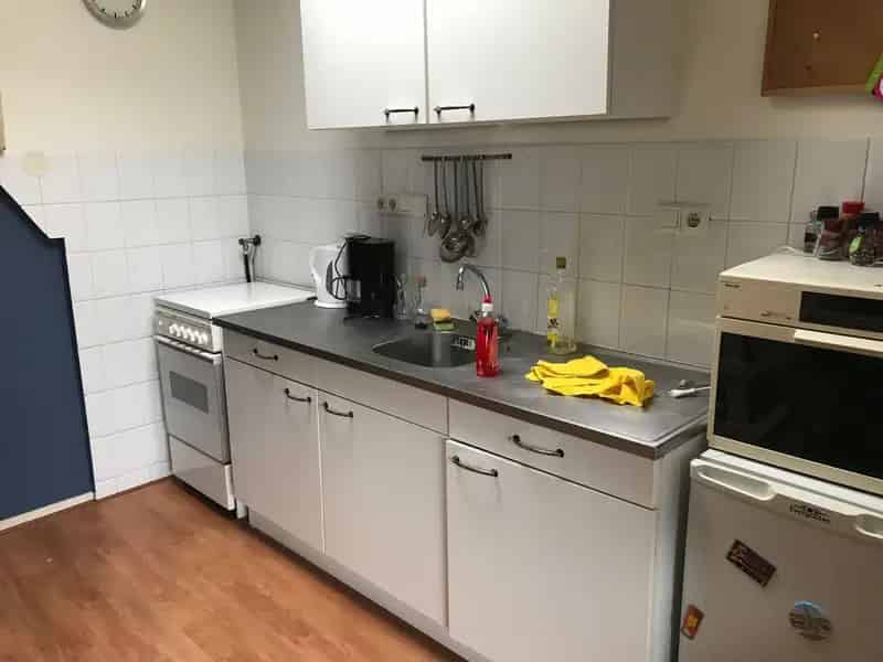 2-kamer Zolderappartement Den Haag - 50m2 - Inclusief Gas Water Licht
