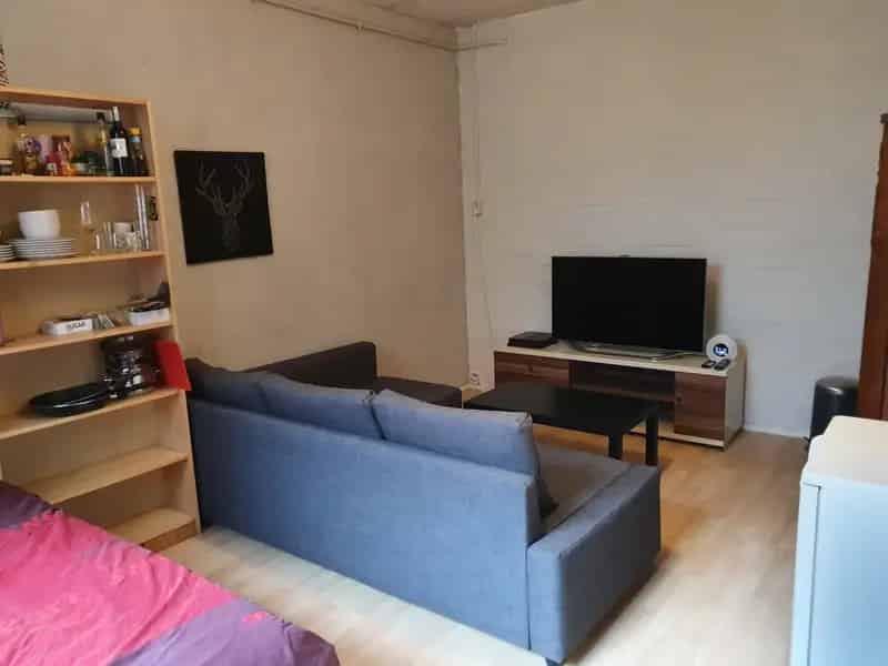 Ruime kamer aan de Gasthuisring in Tilburg centrum te huur