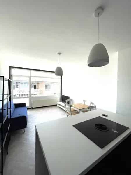 4-kamer appartement Rotterdam Hoogstraat Centrum Volledig Gemeubileerd