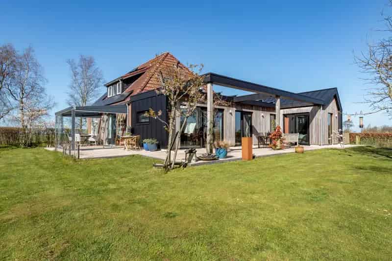 Royale 6 Slaapkamers A+++ Oostwold