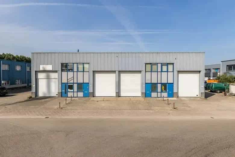 184 m2 Bedrijfsruimte te Koop Pijnacker