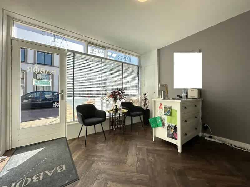 Winkel Werkendam | Zoek winkels te huur: Hoogstraat 18-a 4251 CL Werkendam 