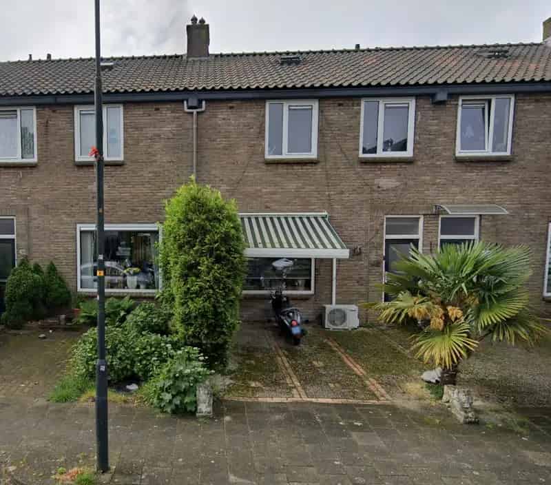 Lotingswoning: Oudere woning met tuin te schilderen