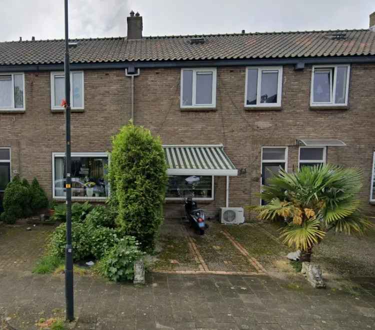 Lotingswoning: Oudere woning met tuin te schilderen