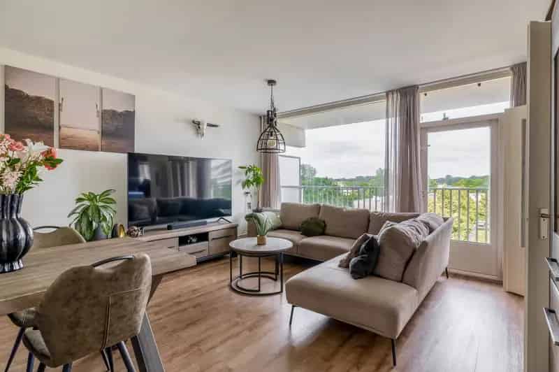 Appartement te koop Zoetermeer  2 kamers balkon lift