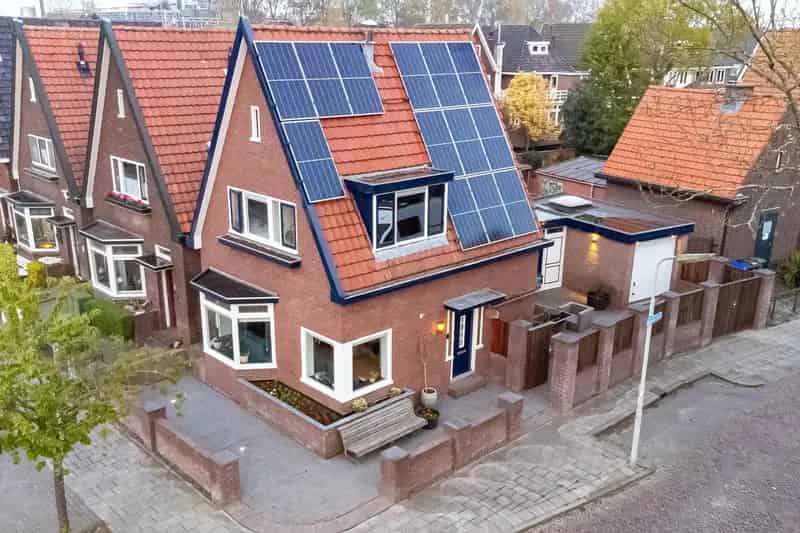 Jaren 30 woning te koop Wormerveer: modern comfort en authentieke charme